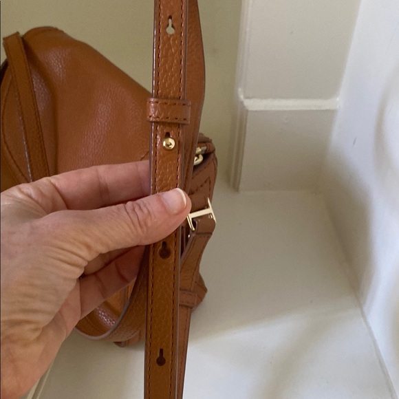 Marc Jacobs Tan Leather Crossbody Bag - Picture 3 of 3